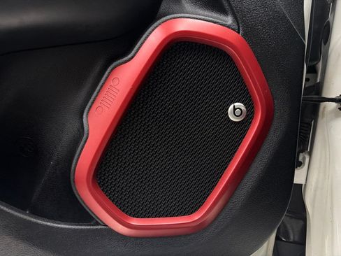 Used 2018 Jeep Renegade Trailhawk AWD/4WD image 17