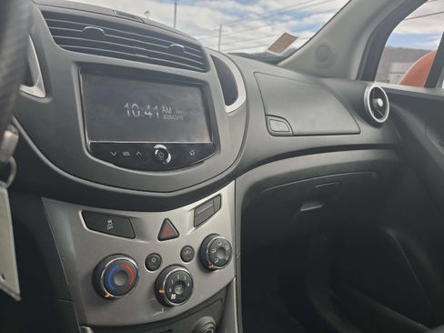 Used 2016 Chevrolet Trax LT image 18