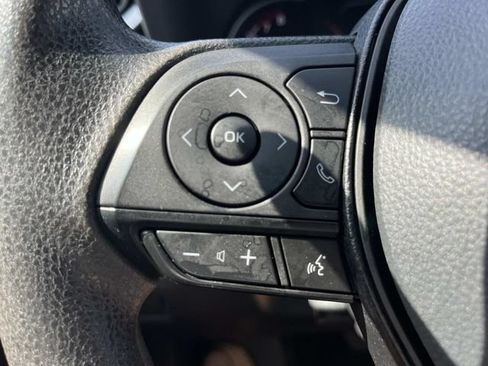 Used 2024 Toyota RAV4 XLE FWD image 67