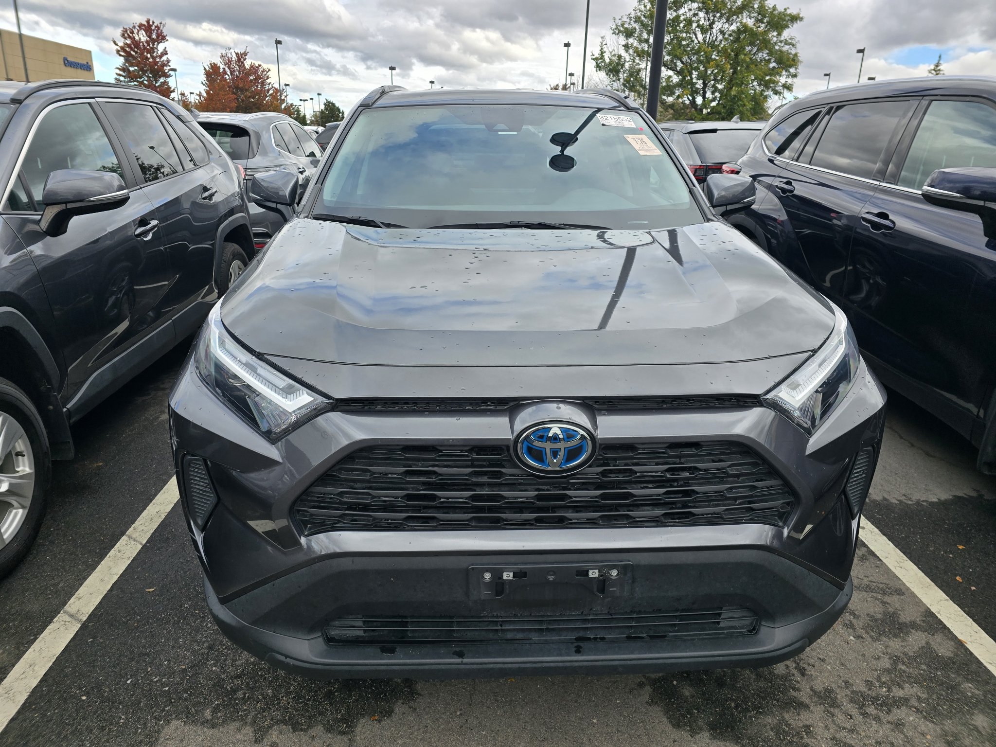 Used 2024 Toyota RAV4 LE AWD/4WD image 15