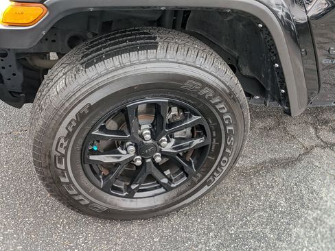 Used 2022 Jeep Gladiator Sport image 12