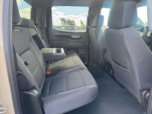 Used 2023 GMC Sierra 1500 Elevation image 18