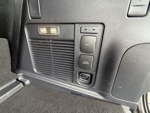 Used 2025 Ford Expedition Active AWD/4WD image 21
