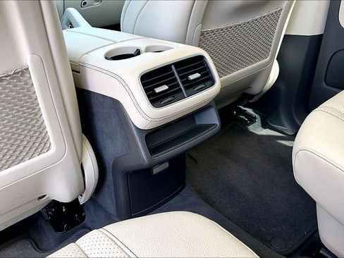 Used 2020 Mercedes-Benz GLS 450 4MATIC image 34