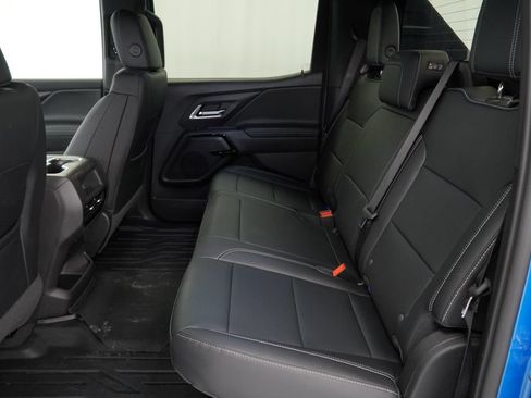 New 2026 Chevrolet Silverado EV LT AWD/4WD image 11