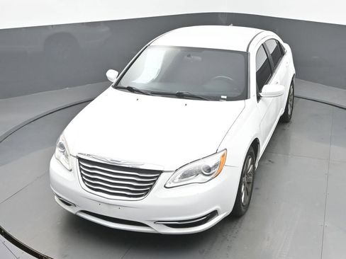 Used 2014 Chrysler 200 Touring image 36