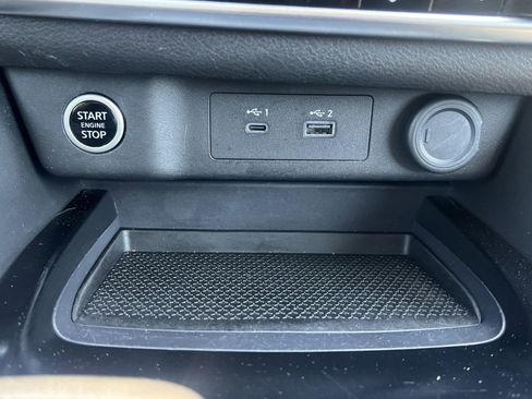 Used 2023 Nissan Rogue SV AWD/4WD image 6