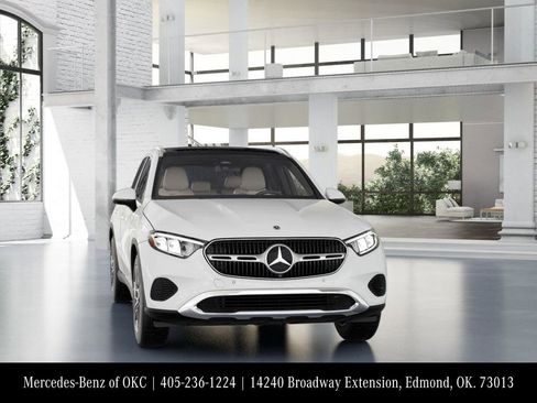 Used 2026 Mercedes-Benz GLC 300 4MATIC image 8