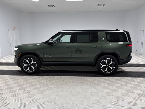 Used 2024 Rivian R1S Adventure AWD/4WD image 2