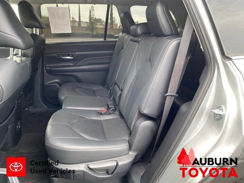 Certified 2024 Toyota Grand Highlander AWD image 30