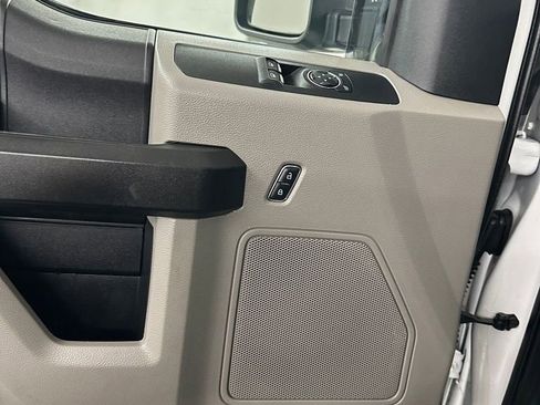 Used 2019 Ford F250 XL w/ STX Appearance Package image 9