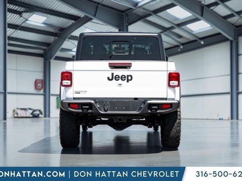 Used 2020 Jeep Gladiator Sport w/ Quick Order Package 24S AWD/4WD image 23