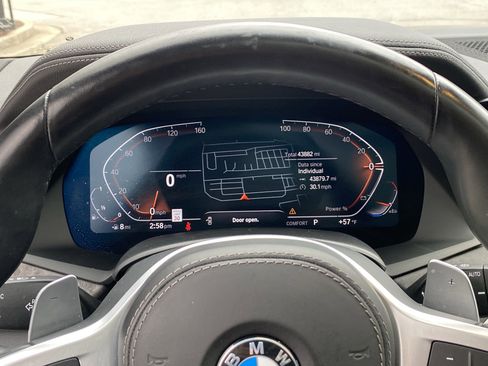 Used 2023 BMW X5 xDrive40i w/ M Sport Package image 11