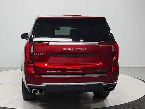 Used 2025 GMC Yukon XL Denali w/ Sun & Power Step Package image 6