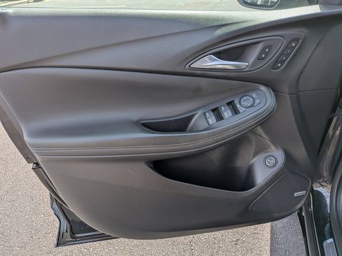 Used 2024 Buick Encore GX Avenir w/ Avenir Technology Package FWD image 11