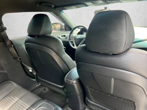 Used 2017 Hyundai Veloster Turbo FWD image 26