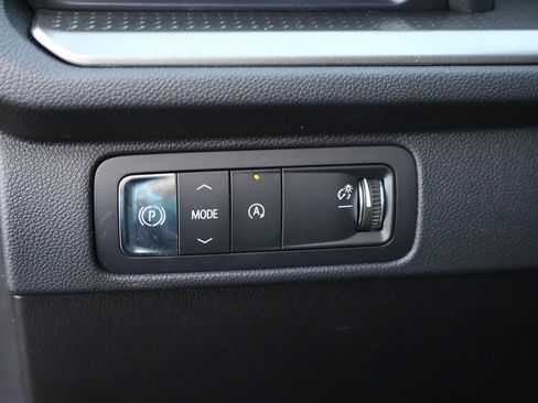 New 2026 Chevrolet Traverse LT w/ Midnight/Sport Edition FWD image 11