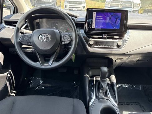 Used 2024 Toyota Corolla LE FWD image 8