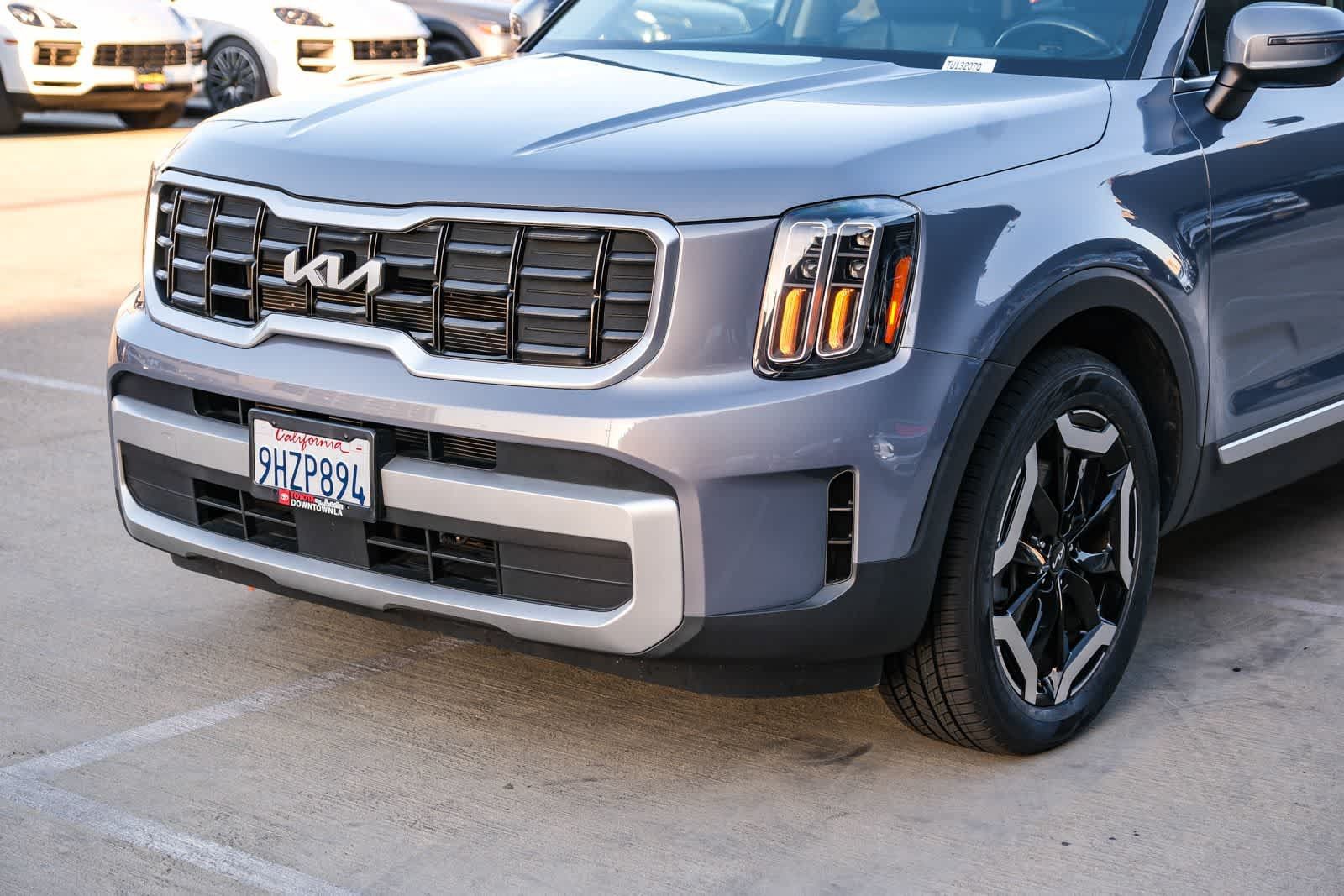 Used 2024 Kia Telluride S FWD image 11