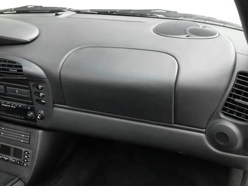 Used 2001 Porsche 911 Carrera AWD/4WD image 34