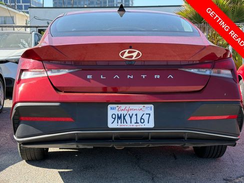 Used 2024 Hyundai Elantra SEL FWD image 6