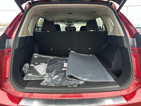 New 2026 Nissan Rogue SV w/ Cold Weather Package AWD/4WD image 33