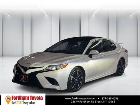 Used 2019 Toyota Camry XSE w/ Carpet Mat Package FWD image 4