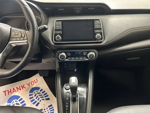 Used 2019 Nissan Kicks SR w/ SR Premium Package FWD image 21