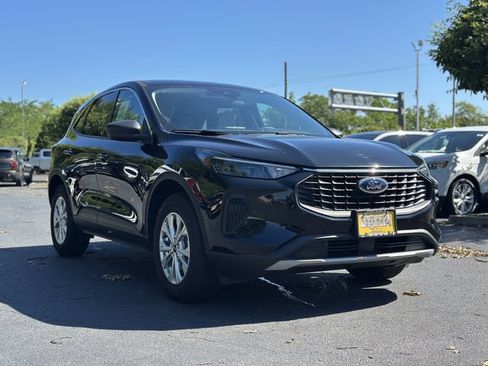 Certified 2023 Ford Escape Active AWD/4WD image 48