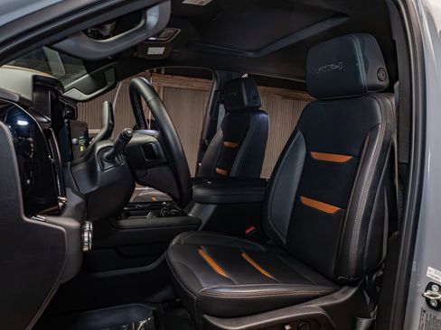 Used 2024 GMC Sierra 2500 AT4 w/ AT4 Premium Plus Package image 19