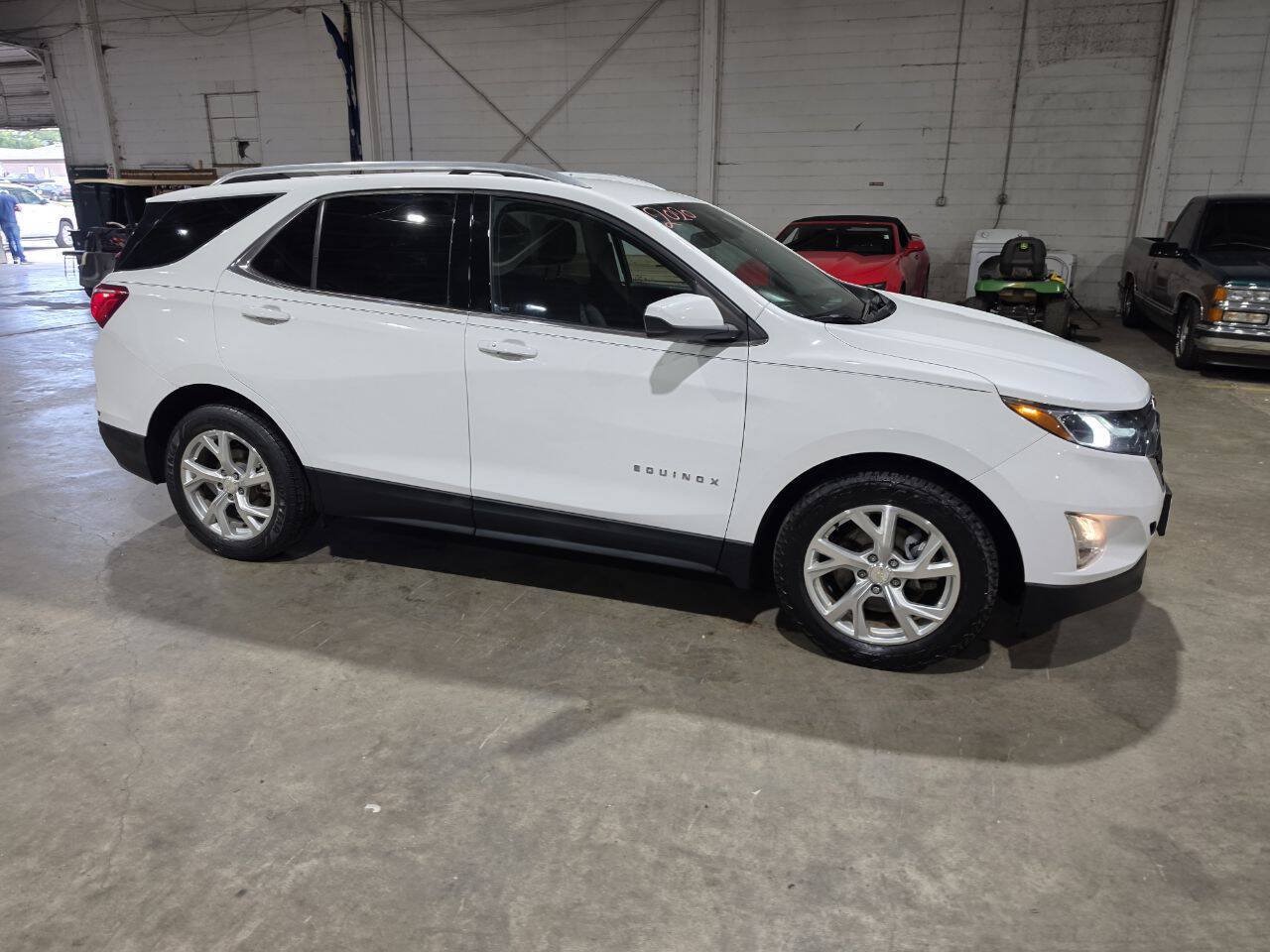 Used 2020 Chevrolet Equinox LT FWD image 15