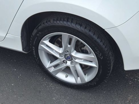 Used 2014 Volvo S60 T5 FWD image 17