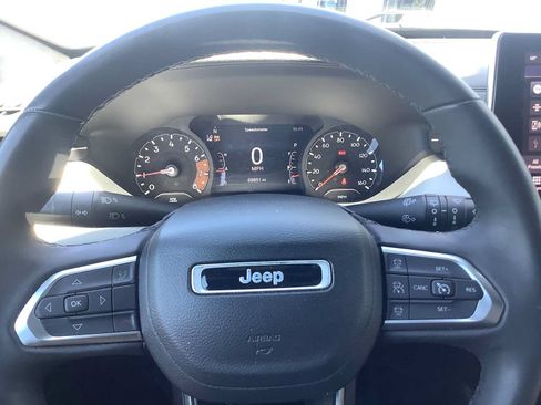 Used 2023 Jeep Compass Limited AWD/4WD image 16