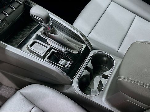 New 2026 GMC Canyon Elevation w/ Convenience Package image 16