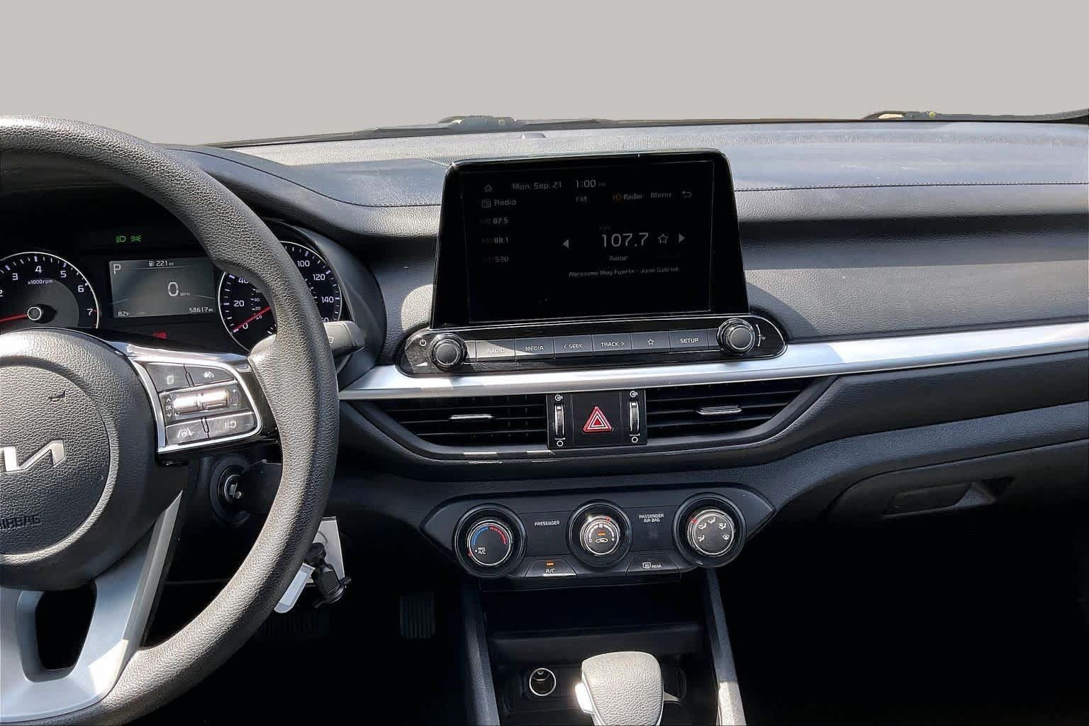 Used 2024 Kia Forte LXS FWD image 7