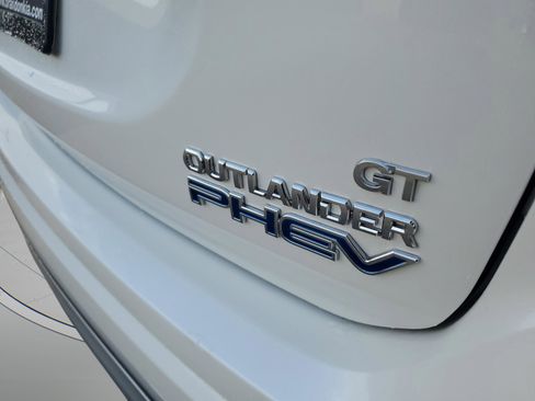 Used 2019 Mitsubishi Outlander GT image 27