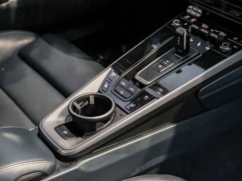 Used 2020 Porsche 911 Carrera 4S image 21