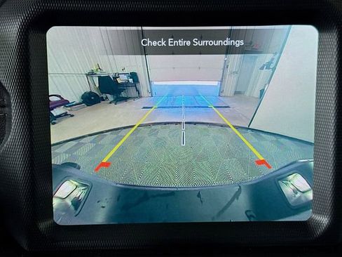 Used 2020 Jeep Gladiator Overland AWD/4WD image 14