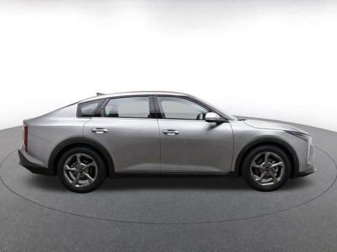 Used 2025 Kia K4 FWD image 8
