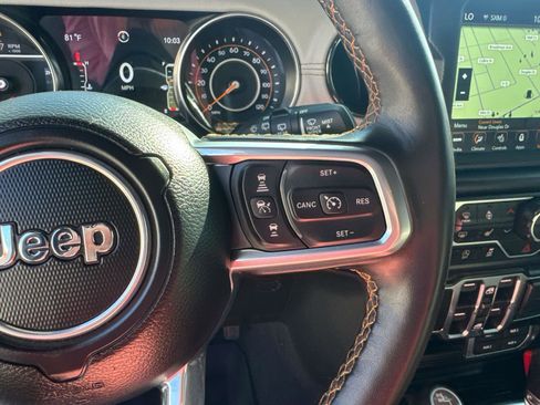 Certified 2022 Jeep Wrangler Unlimited Sahara image 23