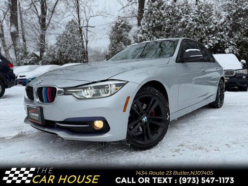 Used 2017 BMW 320i xDrive Sedan image 2