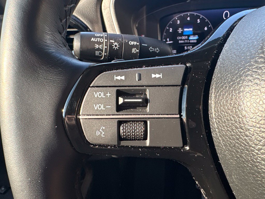 Used 2025 Honda Pilot Elite image 17