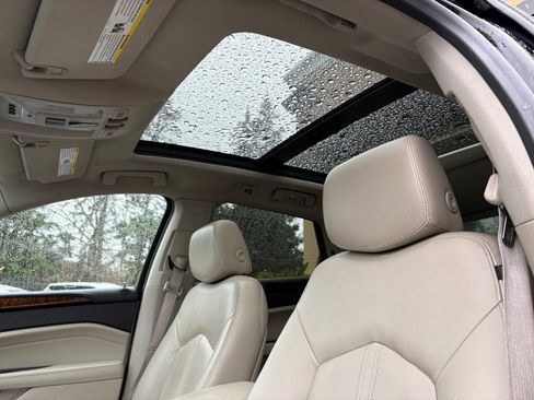 Used 2012 Cadillac SRX Luxury image 15