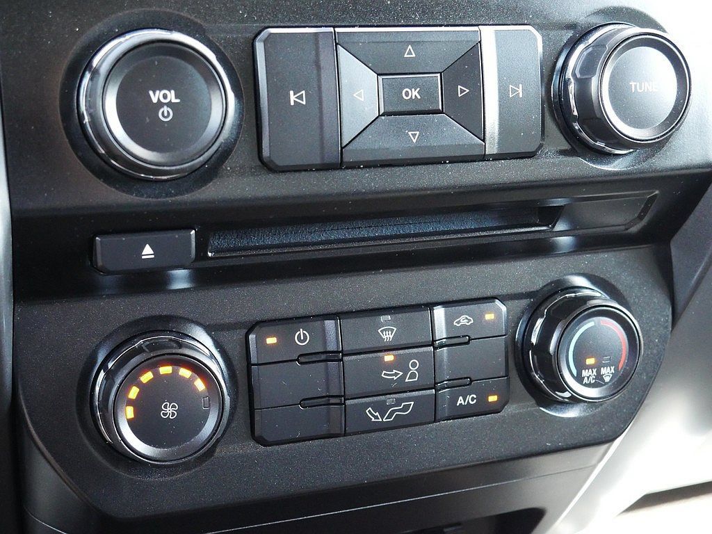 Used 2016 Ford F150 XLT AWD/4WD image 37
