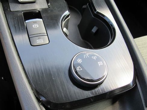 Certified 2023 Nissan Rogue SV AWD/4WD image 28