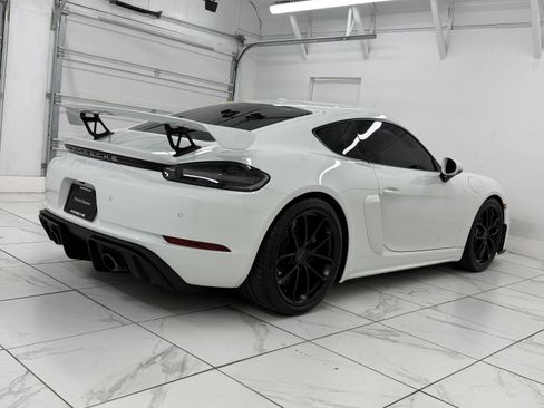 Certified 2020 Porsche 718 Cayman GT4 image 11