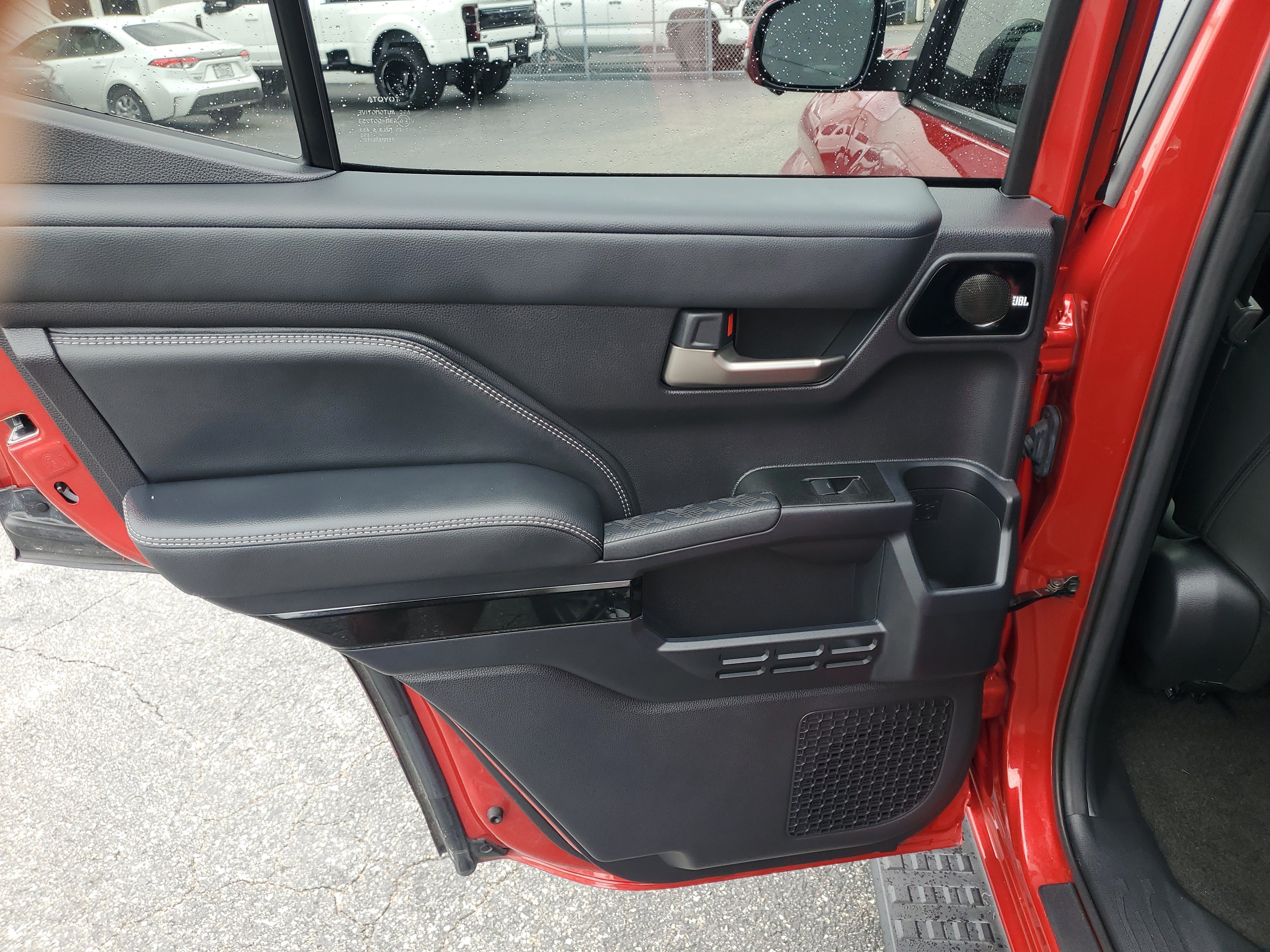 Used 2025 Toyota 4Runner Limited AWD/4WD image 16