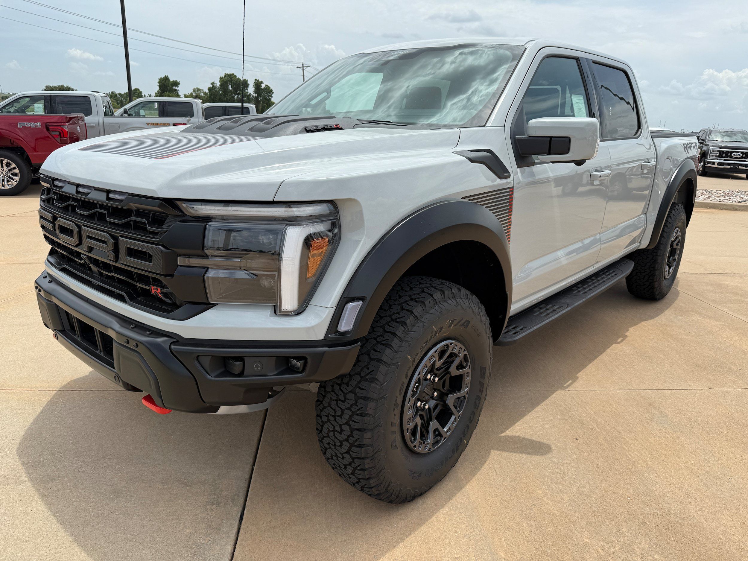 New 2026 Ford F150 Raptor w/ Equipment Group 803A Raptor R AWD/4WD image 3