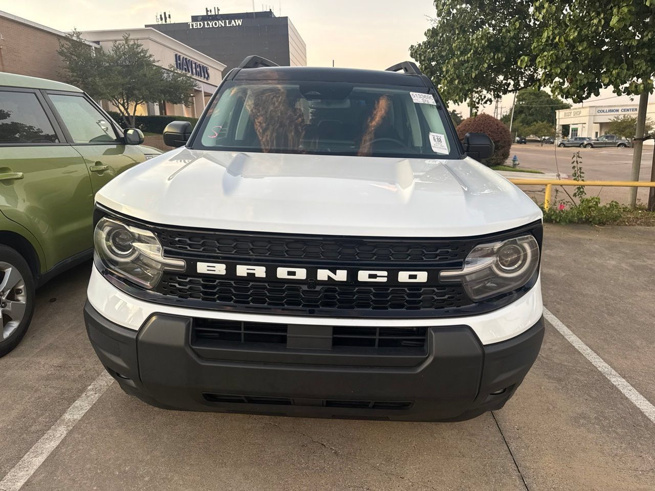 Used 2025 Ford Bronco Sport Outer Banks AWD/4WD image 2