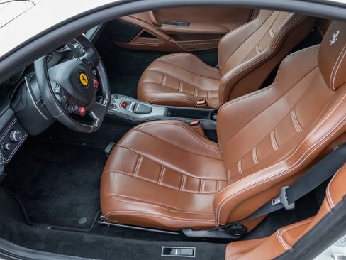 Used 2015 Ferrari 458 Italia Coupe image 36